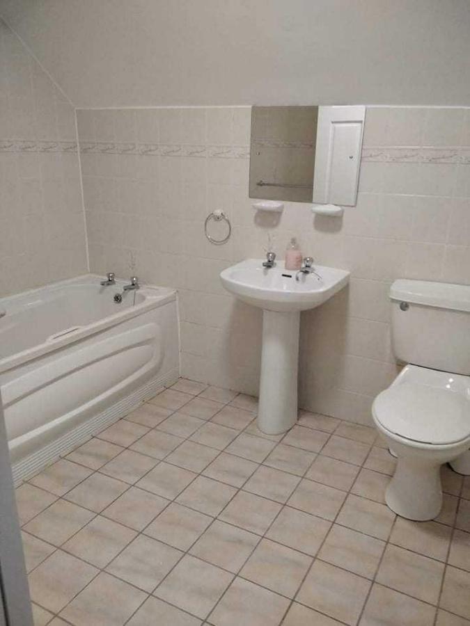 Lakeview House Appartement Galway Buitenkant foto